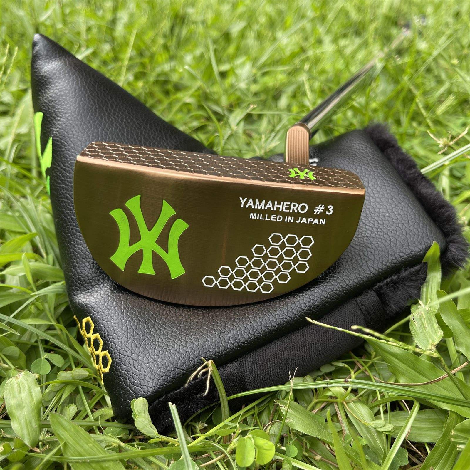 Golden Half Round Style