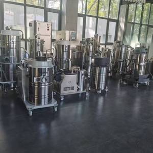 Naico Industrial Vacuum Cleaner 100L Wet And Dry Battery Powered For Factory Commercial Use - Product Image 2