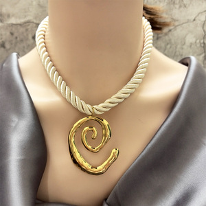 QS Europeo Americano exagerado geométrico colgante de acero inoxidable collar playa océano viento inspirado joyería transfronteriza - Product Image 3