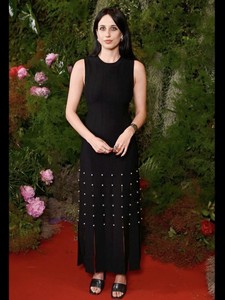 เดรสไหมพรมสีดำทรงมิดิ แขนกุด แต่งพู่ประดับเพชร สไตล์วินเทจฝรั่งเศส ย้อนยุค หรูหรา ระบายอากาศได้ดี ช่วยให้ดูผอมลง - Product Image 6