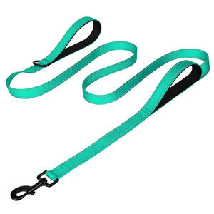 Correas reflectantes de doble cara de alta resistencia, correa de perro con doble asa de 6 pies para perros grandes y medianos, seguridad nocturna - Product Image 1