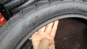 Chambre à air sans chambre à air pour moto 17/<span class=keywords><strong>2</strong></span>.75 <span class=keywords><strong>2</strong></span>.75-17 275 17 avec pneus à motif Offre Spéciale - Product Image 3