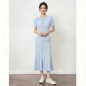 Abito lungo da <span class=keywords><strong>donna</strong></span> elegante in maglia traforata stile francese, linea ad A, vita naturale, girocollo, manica corta, Collezione Primavera Estate 2026 - Product Image 1