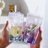 Einzigartige verträumte Sternenhimmel-Glass chale mit Deckel und Strohhalm für Dankeschön/Weihnachten/Urlaub/Hochzeit Rückgabe/Geburtstags geschenk für Männer/Frauen