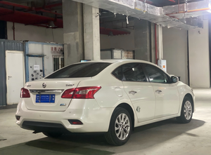 Nissan Sylphy 1.6XV CVT Top Trim 2016, 62000 km, prix bas, conduite à droite, voiture d'occasion de Chine, essence, haute qualité - Product Image 4
