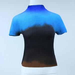 Fashion Casual Summer Gradient Printed Pleated T-shirt Women Short-sleeved Thin High-elastic Breathable Eco-Friendly - Product Image 5