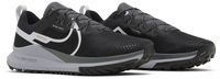 Chaussures de course unisexes React Pegasus Trail 4 noires et gris foncé en mesh, semelle extérieure en caoutchouc pour le printemps et les activités de plein air