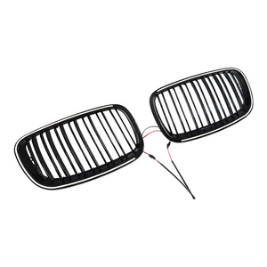 Grille LED BMW X5 E70 E71 avec éclairage double ligne, remplacement avant, matériau ABS noir - Product Image 3