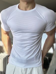 เสื้อยืดแขนสั้นผู้ชายสีเทา ผ้าถักลายแจ็คการ์ด ทรงเข้ารูป สปอร์ต คอกลม ระบายอากาศได้ดี เหมาะสำหรับออกกำลังกาย - Product Image 6