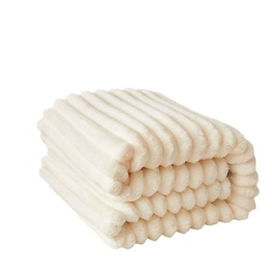 Plaid en tricot solide Baer Europe, 100% polyester, blanc crème, taille King, doux, chaud, confortable, personnalisable, pour toutes les saisons, idéal pour offrir - Product Image 2