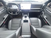 Mobil Bekas Kondisi Prima Jetour Traveller 2023 2.0T DCT SUV LHD 254HP 4WD 5 Kursi Atap Panoramic Kamera 360 Derajat Terawat Dengan Baik