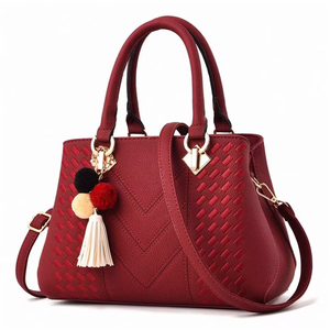 Bolso de Mano de Diseñador para Mujer de Alta Calidad, Marcas Famosas, Estilo Cadena Negro, Moderno, con Remaches, Suave, Impermeable, Duradero, con Cremallera - Product Image 4