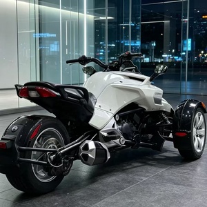 Motocyclette à trois roues Can-Am <span class=keywords><strong>Spyder</strong></span> F3-S Sport Edition 2017 d'occasion, 1330cc Rotax 1330 ACE, trois cylindres, semi-automatique - Product Image 3