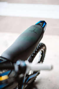 8000W 60V Talaria Sting R MX4 Mx5 Super Motos Moto Tout-Terrain avec CE US Stock Vélo Hybride Électrique - Product Image 5