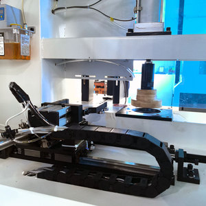 เครื่องเจาะอัตโนมัติ DX2150 และเครื่องจักรงานไม้สำหรับทำฝาไม้ จาน ชาม และภาชนะไม้ - Product Image 2