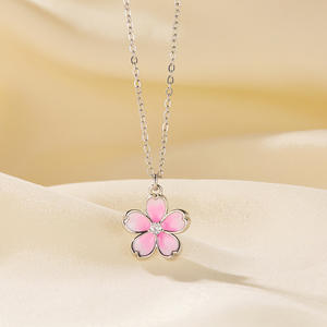 High-end işık lüks niş tatlı kiraz çiçeği el yapımı kolye kolye pembe yağ damlası çiçek kadın moda noel - Product Image 3