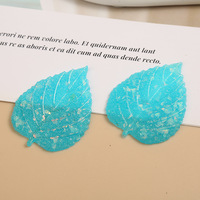 Jepit Rambut DIY Modern Firefly Leaves Luminous Resin Stereo Handmade Dripping Glue Technique dengan Elemen Alami di Latar Belakang