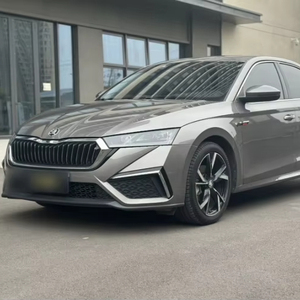 Skoda <span class=keywords><strong>KAMIQ</strong></span> Essence Turbo Automatique 4 portes 5 places Haute Vitesse Occasion Conduite à Gauche Sièges en Cuir Alliage d'Aluminium - Product Image 1