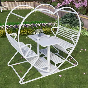 Sedia a dondolo rossa amore all'aperto con tavolo a <span class=keywords><strong>cuore</strong></span> per cortile o punti panoramici arredamento per coppie - Product Image 4