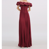 Robe unie drapée pour femme, coupe ajustée, à découpes et plis, col bateau, épaules dénudées, taille haute