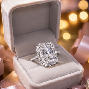 Anello di fidanzamento Princess Cube per donna, elegante gioiello da dito in stile corte - Product Image 6