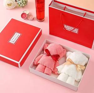 Ensembles de cadeaux ours mignon velours <span class=keywords><strong>corail</strong></span> super doux de luxe étiquette de logo bon marché ensemble de serviettes de bain pour le visage <span class=keywords><strong>sac</strong></span> à <span class=keywords><strong>main</strong></span> cadeau d'invité de mariage serviettes ours - Product Image 5
