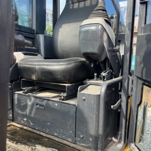 <span class=keywords><strong>Mini</strong></span>-excavatrice sur chenilles Komatsu PC56 de marque japonaise CE/EPA, 5 tonnes, moteur diesel, pompe, engrenage, utilisée avec lame, chenilles en caoutchouc et godet - Product Image 4