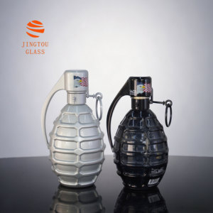 Botella de Vidrio Personalizable de 350 ml con Forma de Granada, Ideal para Guardar Licores, Brandy y Vodka - Product Image 1