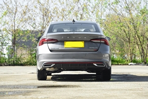 <span class=keywords><strong>Skoda</strong></span> <span class=keywords><strong>Octavia</strong></span> Pro Premium 280TSI DSG 2024 Usata, Hatchback, Senza Incidenti, Bagagliaio Ampio, Pronta per la Spedizione nei Mercati Esterni - Product Image 3