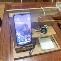 Penata stasiun Dok telepon kayu, dengan dompet kacamata dan pemegang aksesori sempurna sebagai hadiah pengatur meja untuk pria