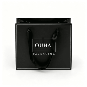 Sacs cadeaux en papier avec logo en noir mat et bordure blanche carrée, avec poignée en ruban de satin noir, personnalisés pour les vêtements, sacs de shopping de luxe - Product Image 4