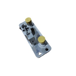 Vanne de refroidissement du radiateur du compresseur Tesla Model S 1007476 en aluminium anti-corrosion avec actionneur manuel - Product Image 1