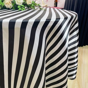 <span class=keywords><strong>Elegante</strong></span> Tovaglia Rotonda in Poliestere a Righe Verticali, <span class=keywords><strong>Copritavolo</strong></span> a Strisce Bianche e Nere per Matrimoni, Banchetti, Feste ed Eventi a Noleggio - Product Image 4