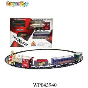 电池供电的火车和铁路玩具与音乐和轻吸烟塑料玩具火车为孩子火车和铁路玩具