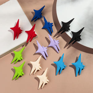 HL Pendientes de estrellas de colores de moda europea y americana Pendientes simples y personalizados pintados con aerosol Acrílico - Product Image 2
