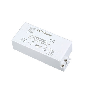 Controlador LED Yudi de 12V 40W 3.3A de Voltaje Constante para Uso en Interiores con Certificación CE RoHS - Product Image 2