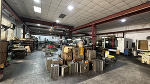 Fabrication de moules d'injection de haute précision, de gamme moyenne à haut de gamme, avec bases de moules LKM/HASCO, offrant des services personnalisés - Product Image 6