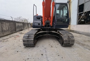 Excavadora hidráulica Hitachi ZX200 de segunda mano con pocas horas de trabajo en stock - Product Image 5