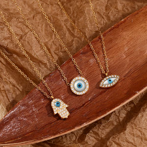 Collar con colgante de ojo de pupila chapado en oro de acero inoxidable elegante y cautivador para joyería de mujer - Product Image 3