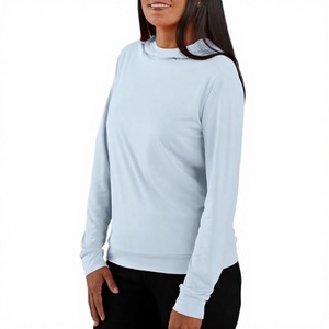 Chaqueta con Capucha 100% Poliéster de Secado Rápido - Product Image 1