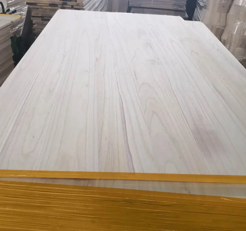 सबसे अच्छी कीमत उच्च गुणवत्ता पाइन ठोस लकड़ी बोर्डों विभिन्न woodworking के लिए paulownia लकड़ी लकड़ी paulownia लकड़ी के पैनल