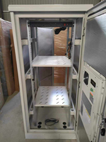 Manufacturer _ 800*800*2000 Rack de serveur de centre de données 42U étanche à la pluie avec système de refroidissement de climatiseur à température constante, IP55
