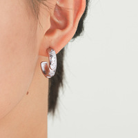 Pendientes de tuerca en forma de C con circonitas de estrella, luna y sol, de acero inoxidable pulido antideslustre, a la moda, para mujer