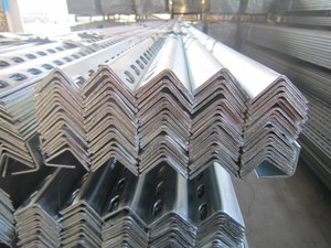 Venta caliente galvanizado eléctrico 30x30 puntal de ángulo soporte sísmico Q235 304 316 acero inoxidable para soporte