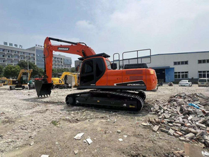 Excavatrice sur chenilles Doosan DX300 d'occasion, 30 tonnes, hydraulique, robuste, faible nombre d'heures, bon état, pour travaux de construction - Product Image 2