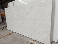 Dalle de pierre de comptoir en quartz au design moderne, pierre artificielle blanche Calacatta frittée pour comptoirs de maison, en grandes dalles