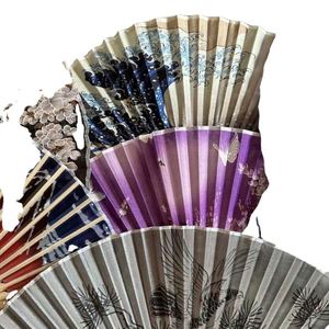 Abanico Plegable Portátil de Bambú y Seda Estilo Antiguo para Damas - 21cm, Hecho a Mano, con Logotipo Personalizado, Regalo Promocional para Fotografía y Souvenirs - Product Image 1