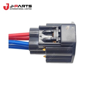 Connecteur de réparation de faisceau de câbles, 4P1997-09-01 ~ 1998-08-01; T +KC; )F/RELAY-P/WDW,IGN,PO WER SOCKET(M04FL-IS) pour Nissan Navara D2 - Product Image 2