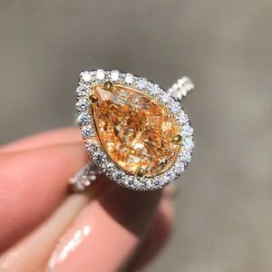 Anello Minimalista a Goccia Giallo per Donne, Elegante Gioiello da Dito alla Moda - Product Image 4
