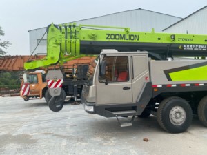 Grue Zoomlion ZTC500T 50 tonnes bien entretenue, levage stable, moteur Weichai d'origine pour projets de construction - Product Image 2